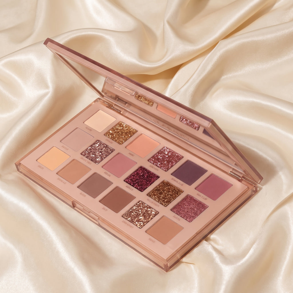 18-Shade Nude & Glitter Eyeshadow Palette